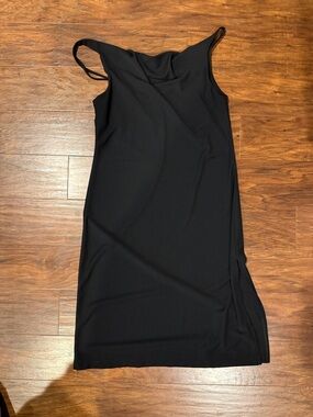 Elegant Black Dress with slit